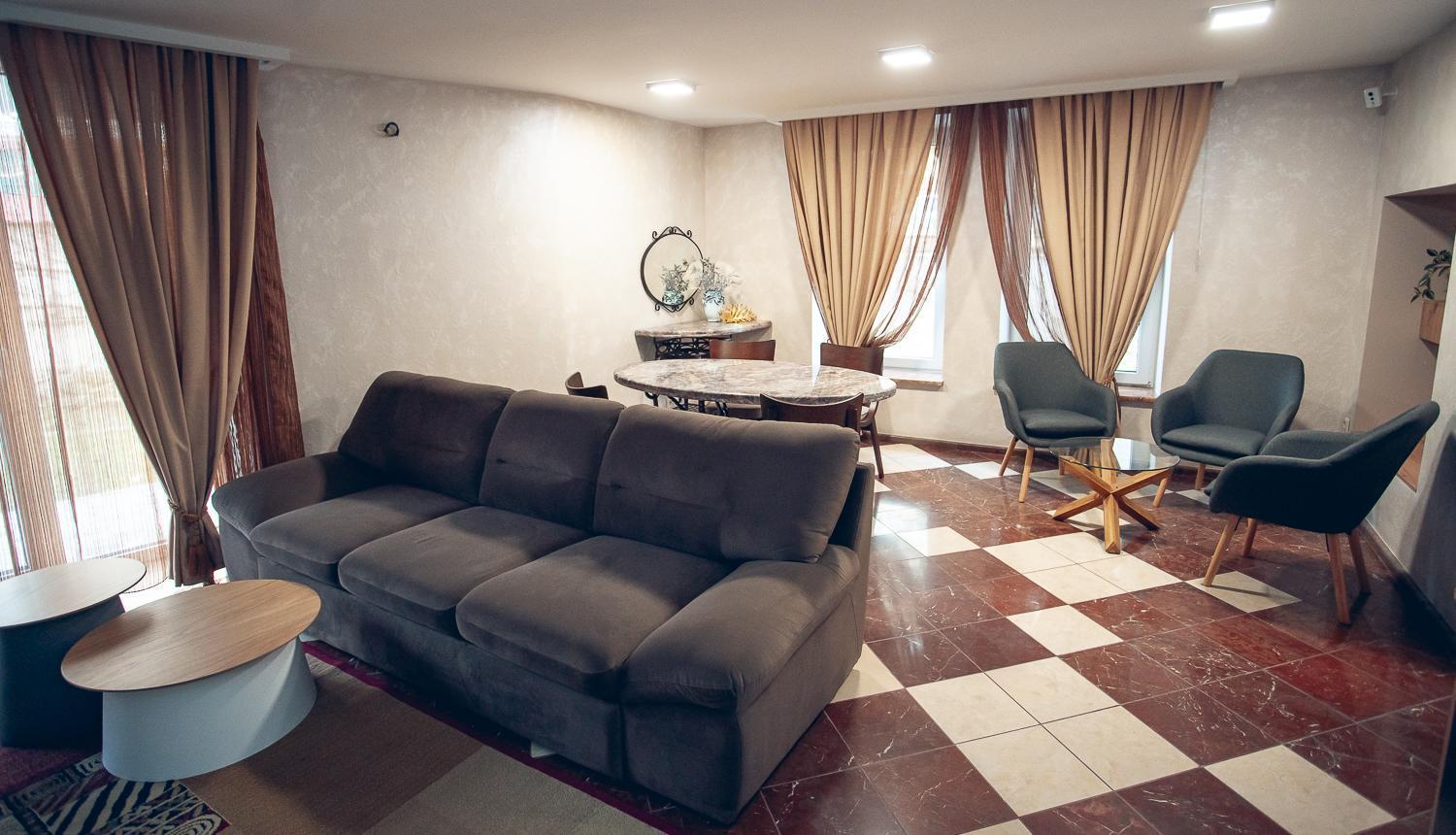 Apart4You Hotel تشيسيناو المظهر الخارجي الصورة